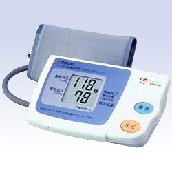 〜暮らしの幸便〜　健康グッズからファッションまで話題の商品満載！-オムロン・上腕式 デジタル自動血圧計「ファジィ」 HEM-762☆見やすい大型表示＆大型スイッチで簡単操作！ width=