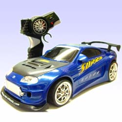 R/C�l�I���z�C�[���V���[�Y�@�g���^�X�[�v��