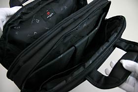 �s�G�[���E�J���_���@�u���[�t�P�[�X090.008.001-001�F����