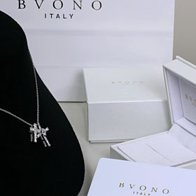 BVONO�@�N���[�`�F�@�L���[�r�b�N�W���R�j�A�l�b�N���X�@C1-1�@SV�F�t���i