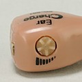 充電式補聴器「イヤーチャージ」EC-001: