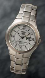 SEIKO 05�X�|�[�c�@2005NEW���f���E�����Ք��E���[�}����